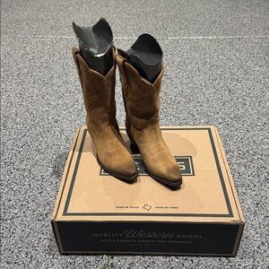 Tecova “THE SADIE” boot